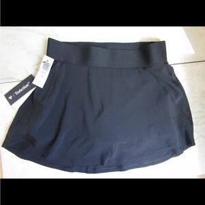 NWT Tna Rally Black Logo Polyester/Elastane Women's Sport Skort Size XS.